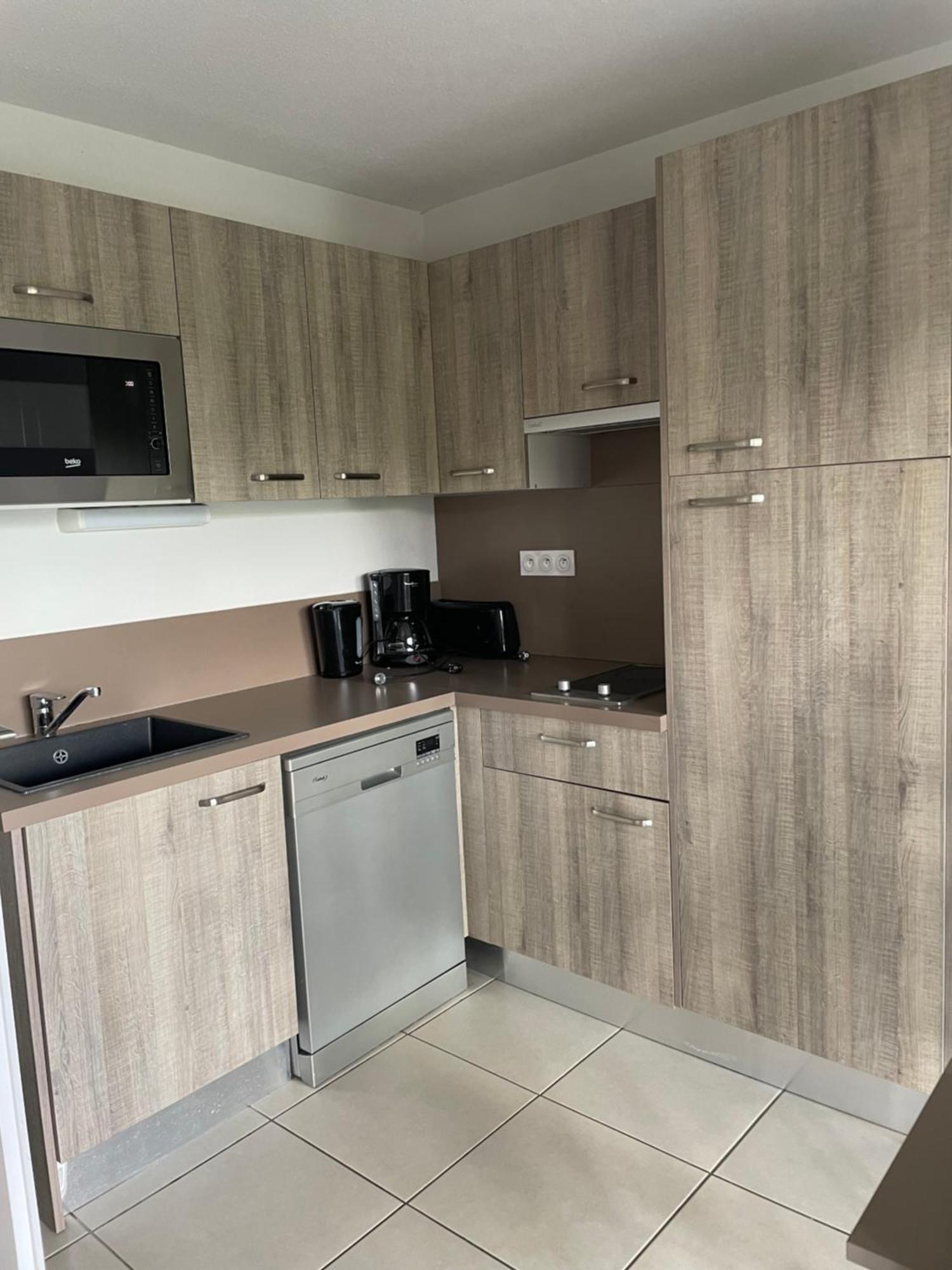 Meuble 6 Personnes Apartman Remoulins Kültér fotó